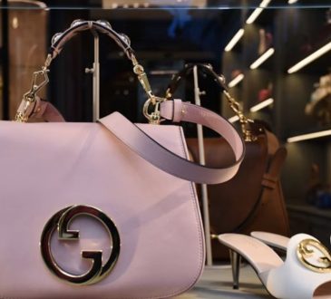 Luxury Handbag Trends 2025: What’s In and Out